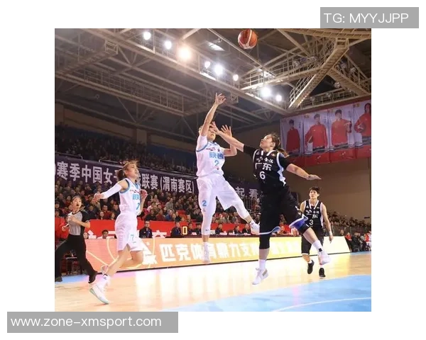 彤篮球：探索青春与梦想交汇的运动之旅，点燃激情与团队精神的火花