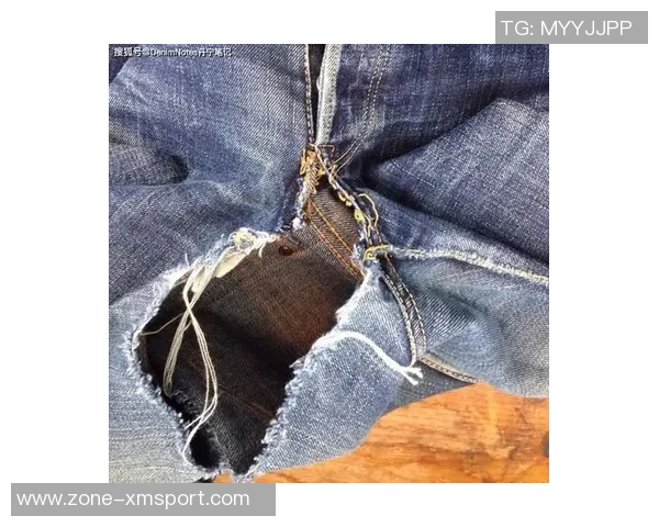 足球门将装备全解析从手套到护具的全面指南与选购建议